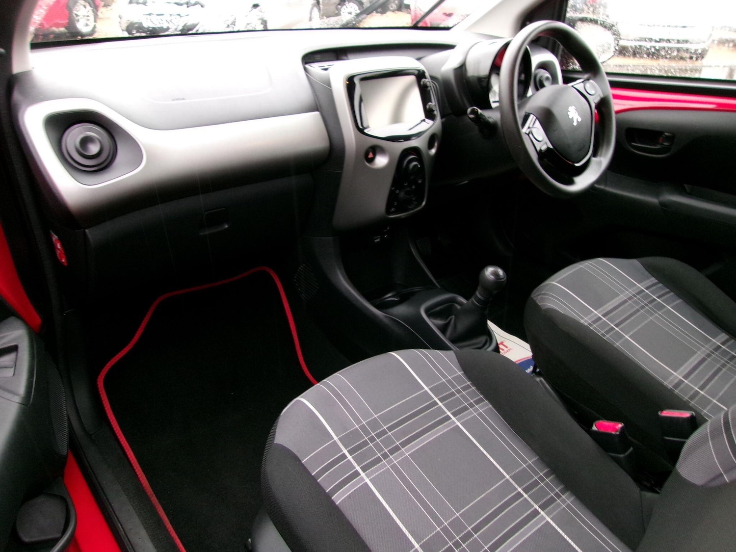 Used Peugeot 108 2017 for sale - 77215371: Photo 6