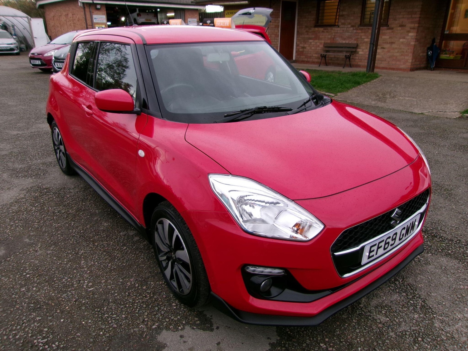 Used Suzuki Swift 2020 for sale - 76423896: Photo 1
