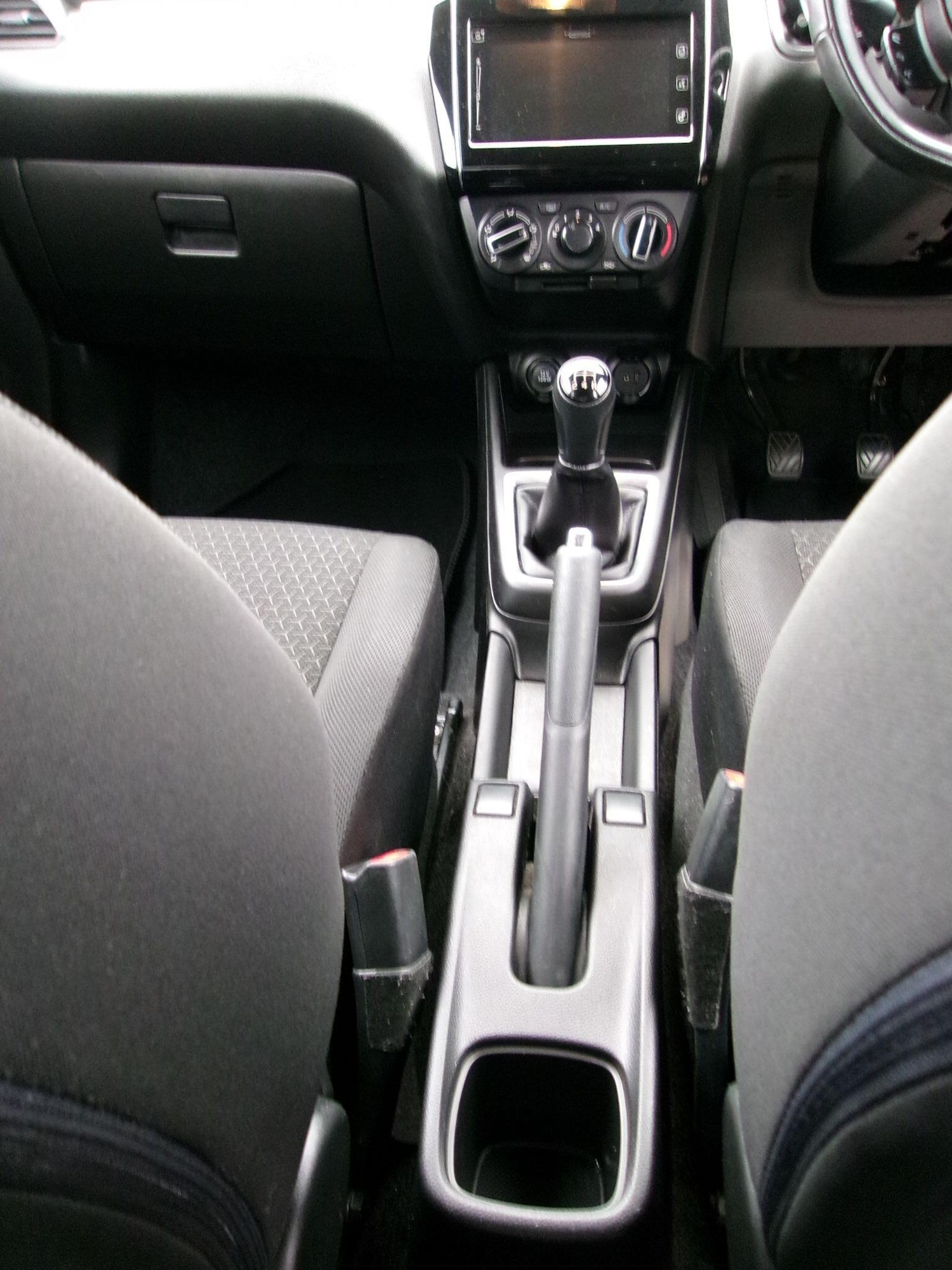 Used Suzuki Swift 2020 for sale - 76423896: Photo 10