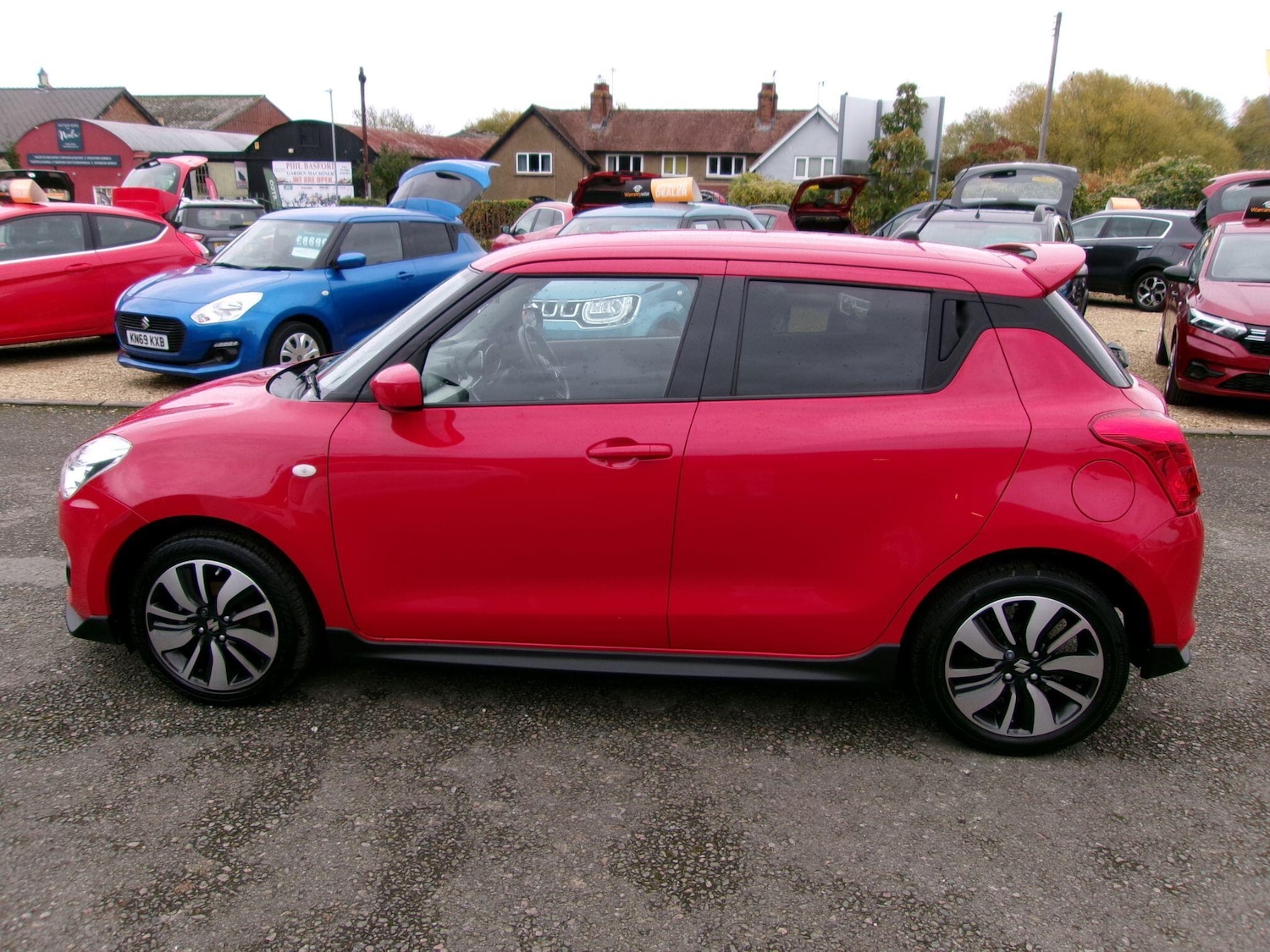 Used Suzuki Swift 2020 for sale - 76423896: Photo 5