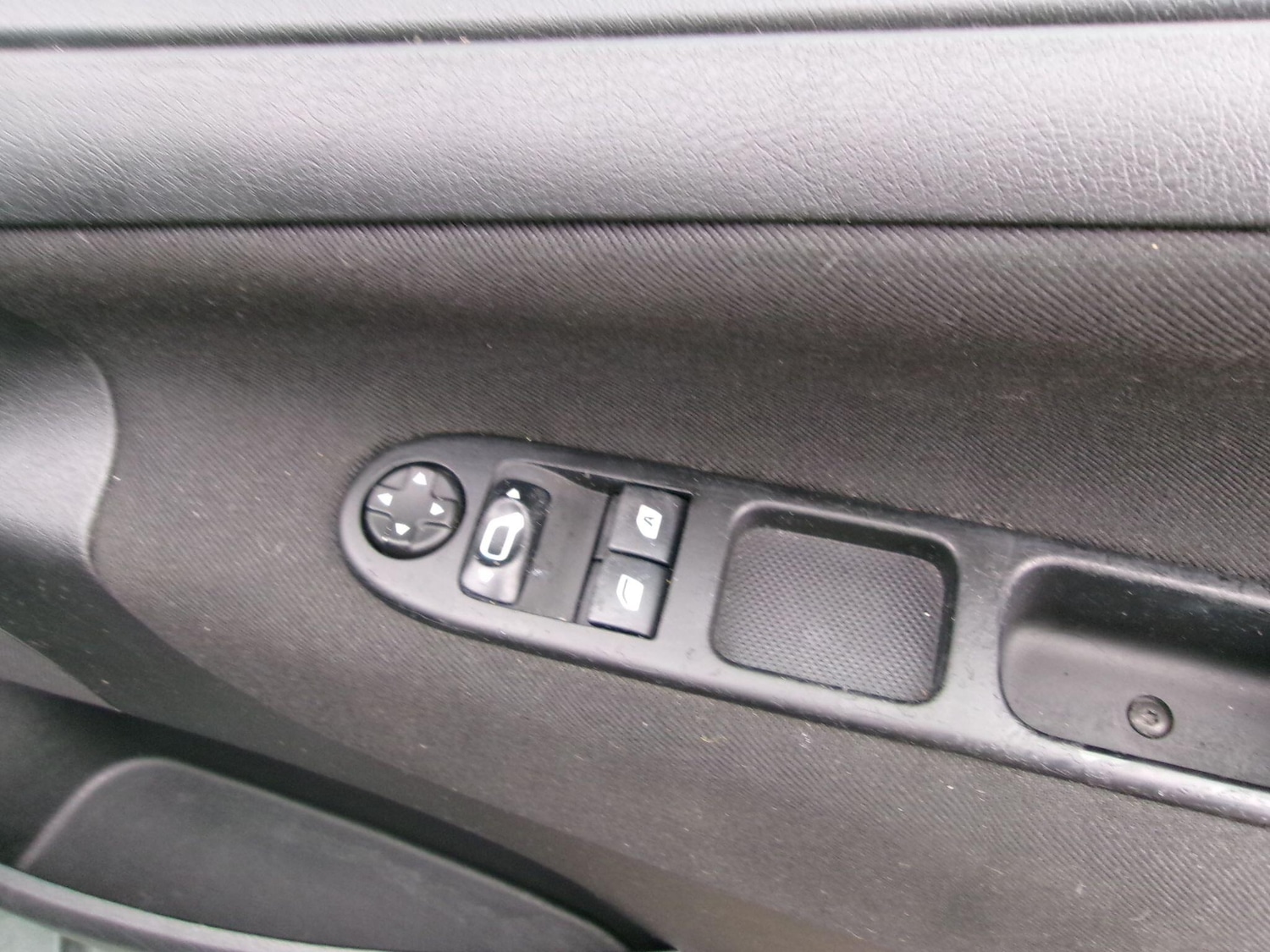 Used Peugeot 207 2006 for sale - 76561112: Photo 14