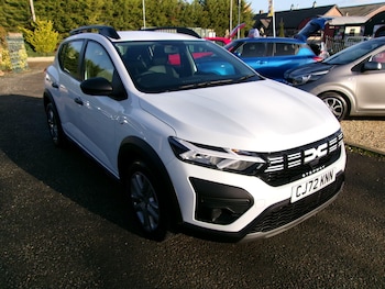 2023 (72) - 1.0 TCe Essential 5dr