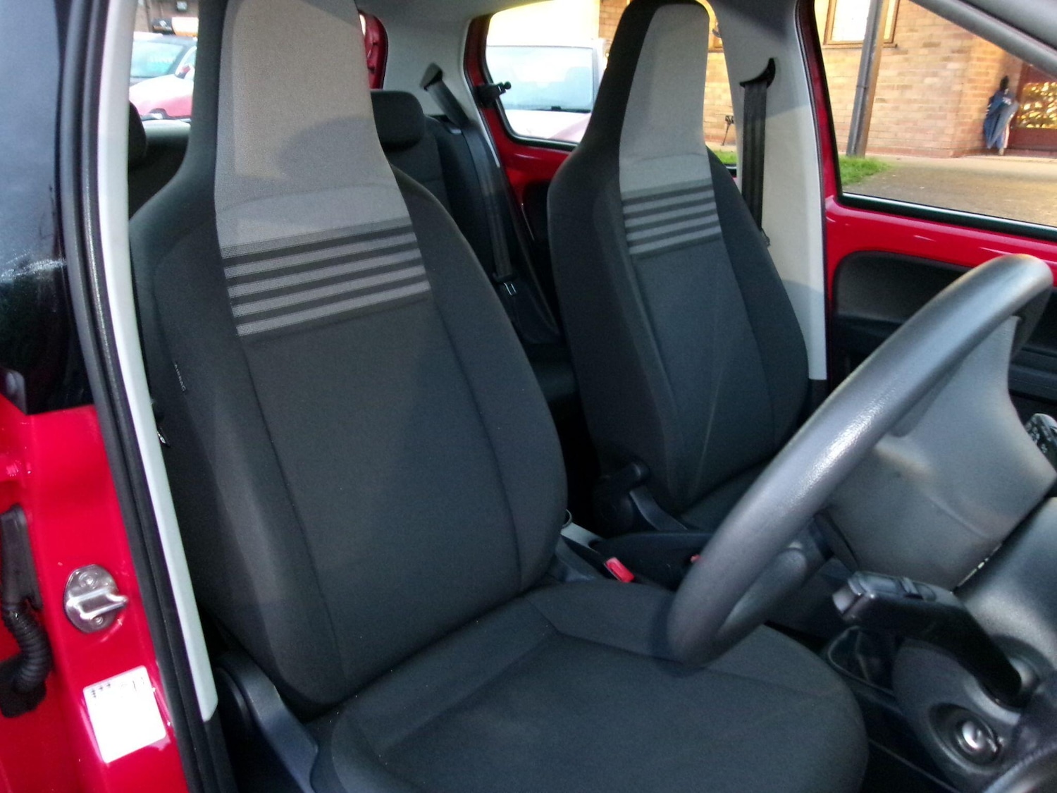 Used Volkswagen up! 2019 for sale - 76765265: Photo 11