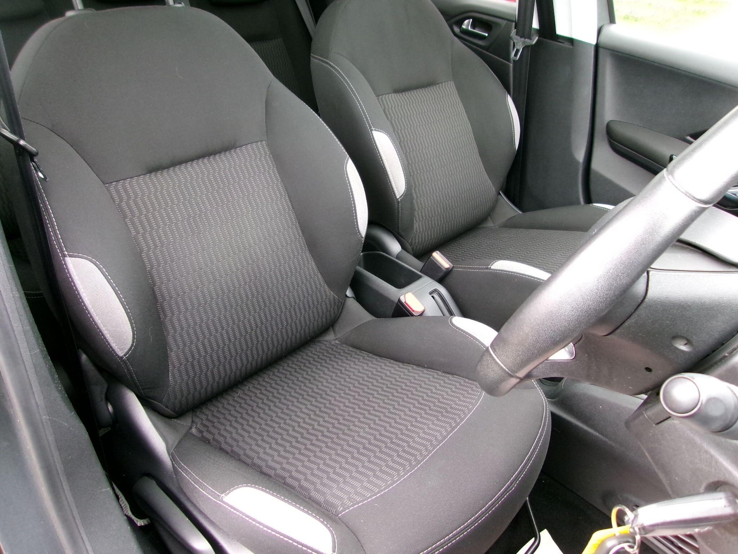 Used Peugeot 208 2015 for sale - 76424674: Photo 12