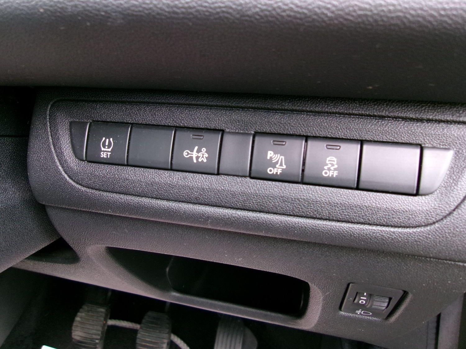 Used Peugeot 208 2015 for sale - 76424674: Photo 16