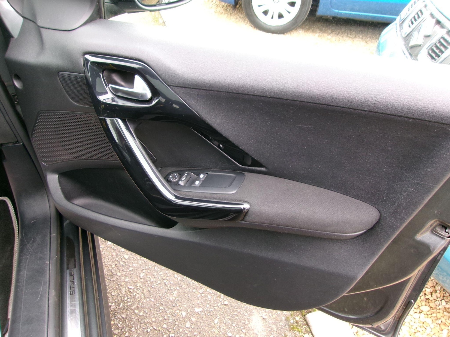 Used Peugeot 208 2015 for sale - 76424674: Photo 24