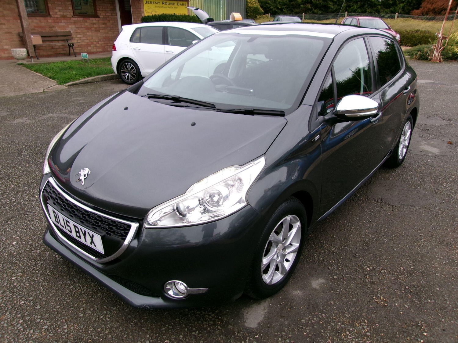 Used Peugeot 208 2015 for sale - 76424674: Photo 3