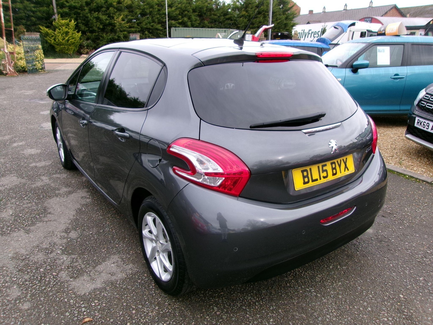 Used Peugeot 208 2015 for sale - 76424674: Photo 4