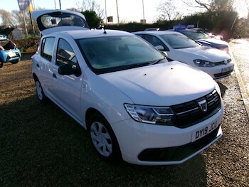 (19) - 1.0 SCe Essential Euro 6 5dr