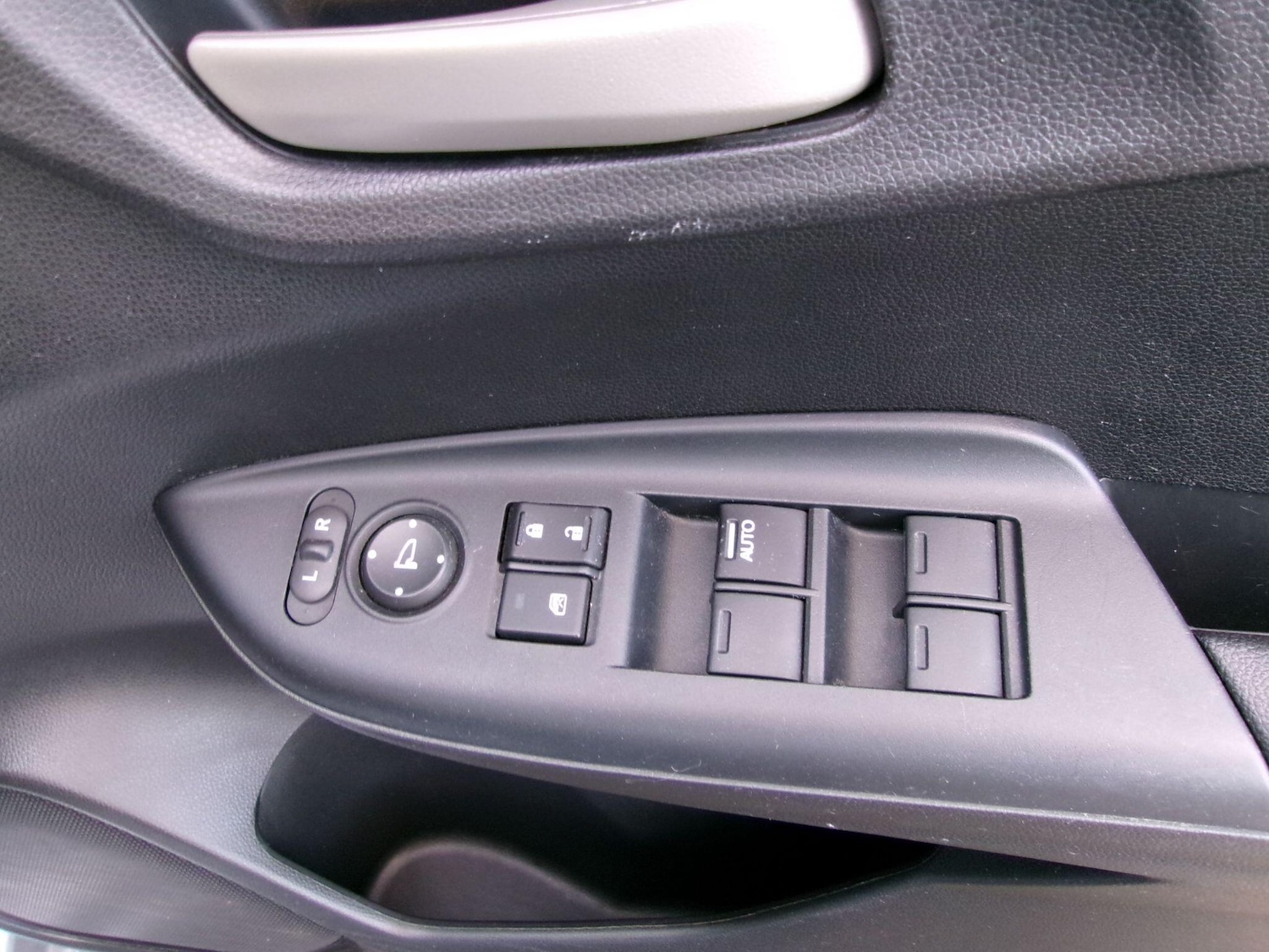 Used Honda Jazz for sale - 77306017: Photo 14