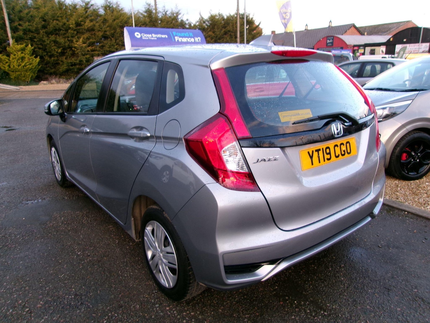 Used Honda Jazz for sale - 77306017: Photo 4