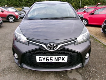 Used Toyota Yaris 2015 for sale - 76499235: Photo