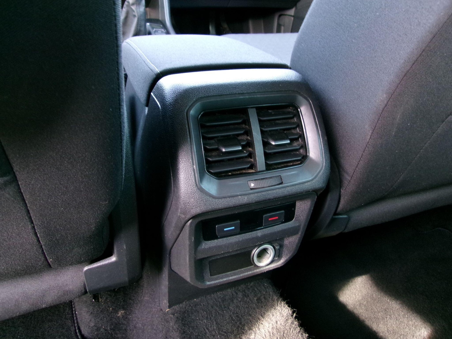 Used Volkswagen Tiguan 2017 for sale - 76572604: Photo 24