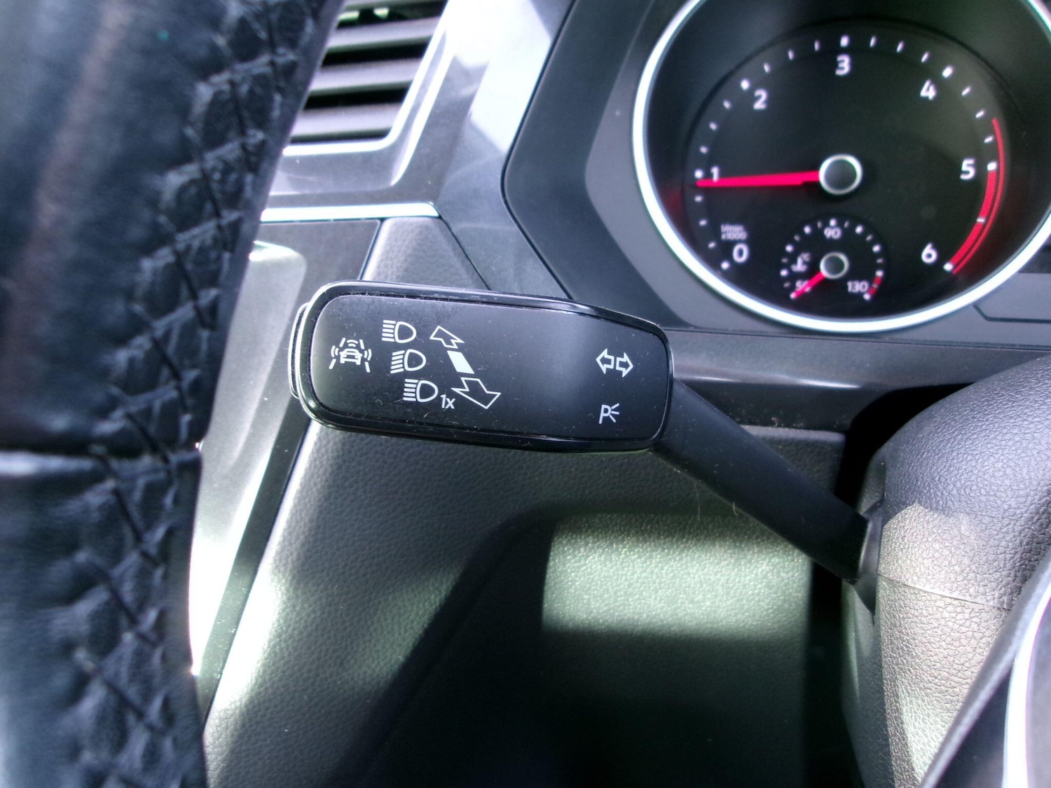 Used Volkswagen Tiguan 2017 for sale - 76572604: Photo 30