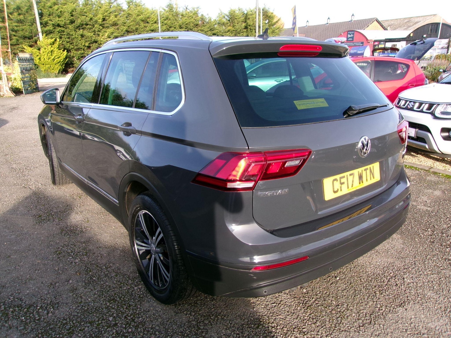 Used Volkswagen Tiguan 2017 for sale - 76572604: Photo 4