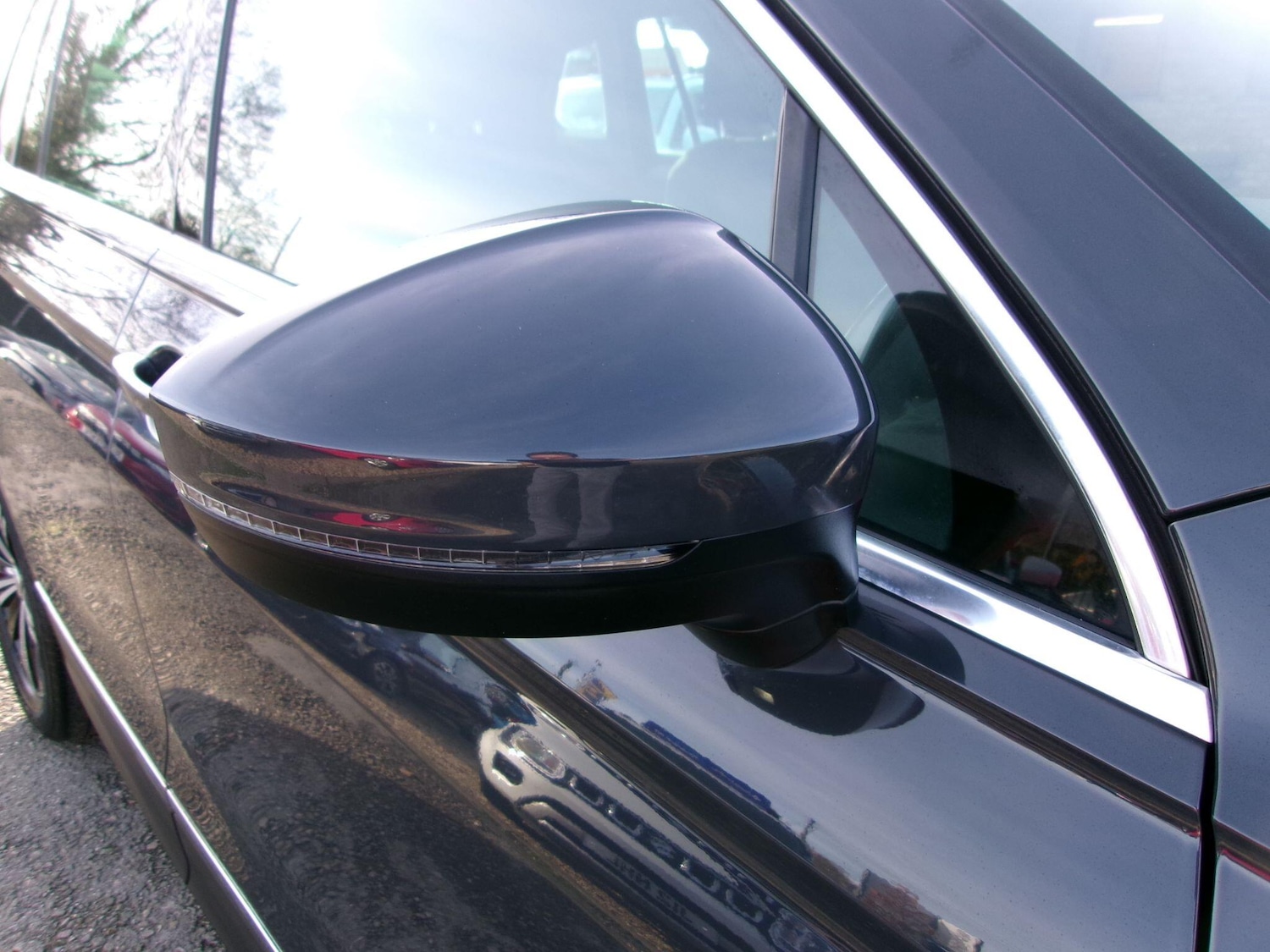 Used Volkswagen Tiguan 2017 for sale - 76572604: Photo 51