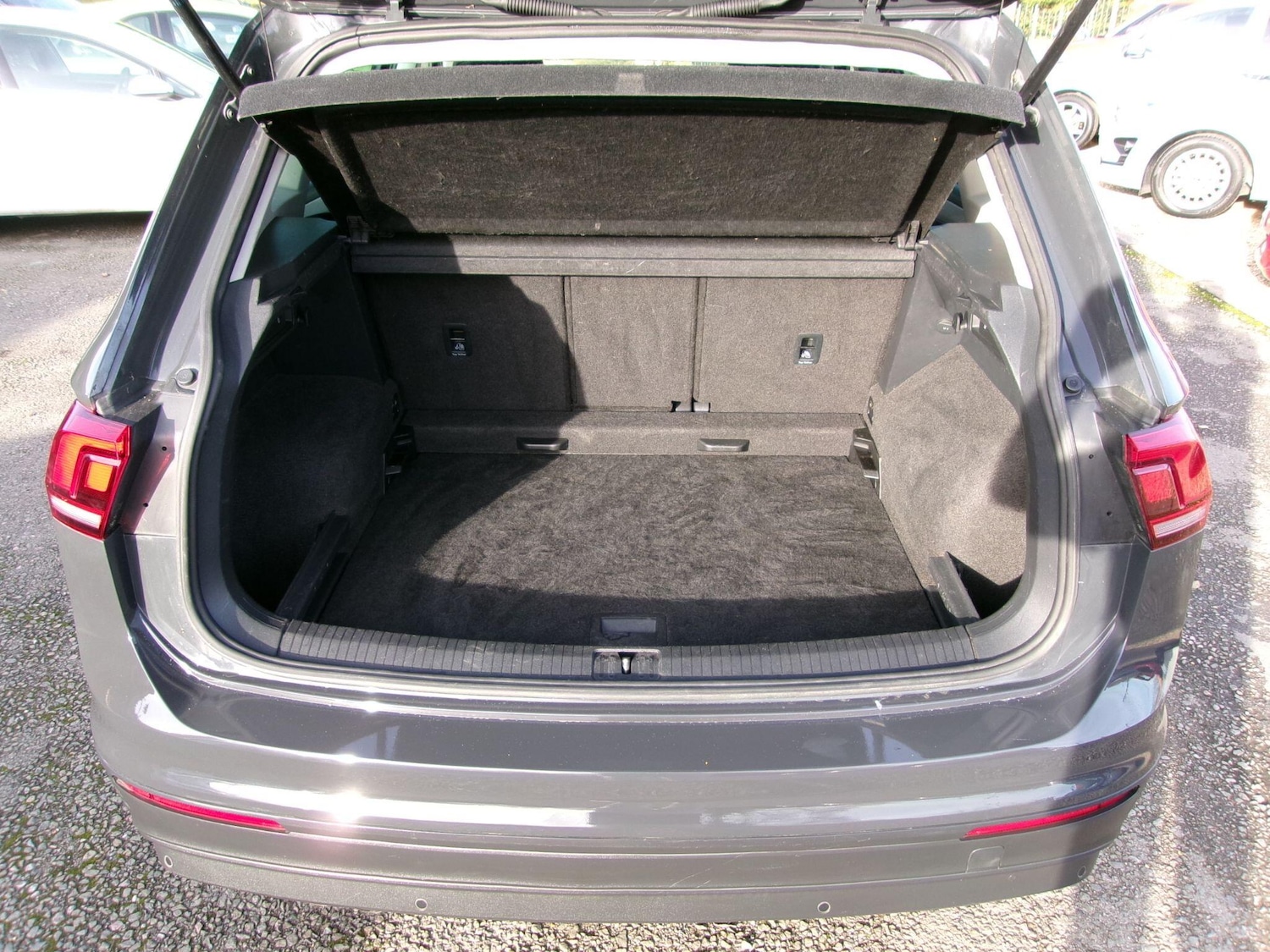 Used Volkswagen Tiguan 2017 for sale - 76572604: Photo 52