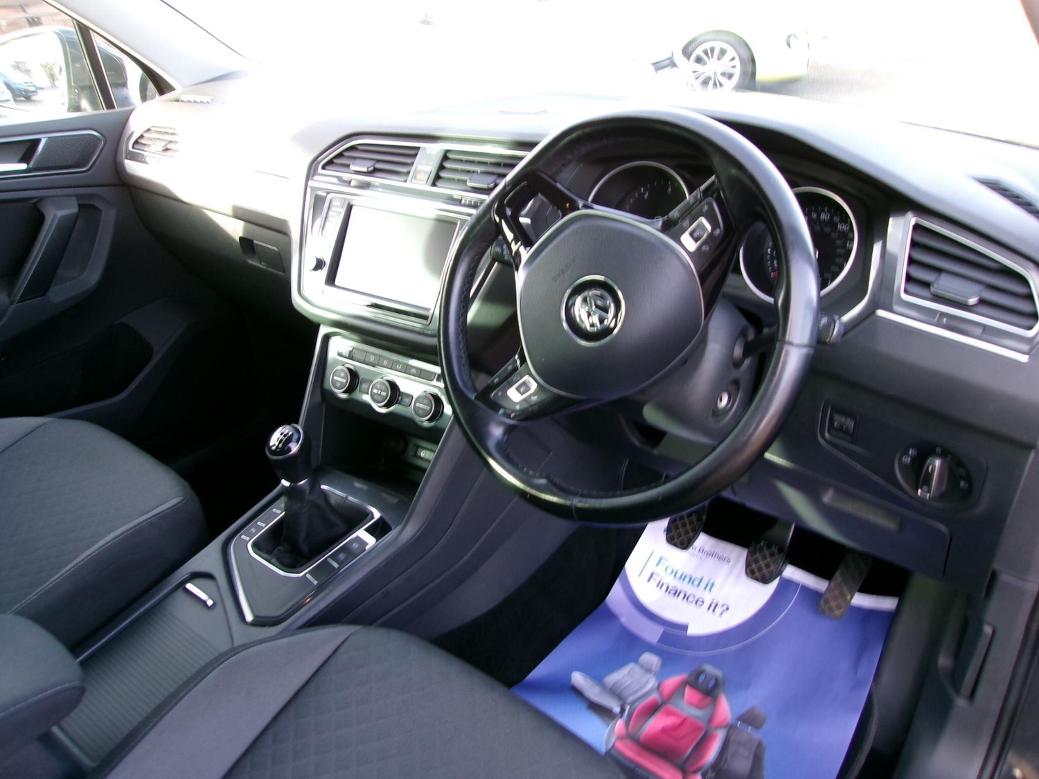 Used Volkswagen Tiguan 2017 for sale - 76572604: Photo 53