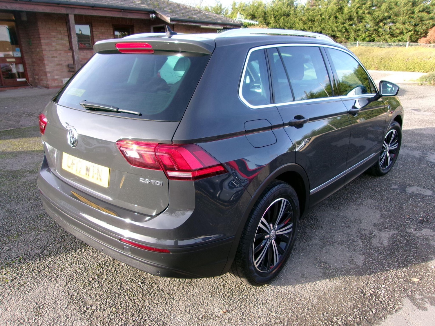Used Volkswagen Tiguan 2017 for sale - 76572604: Photo 9
