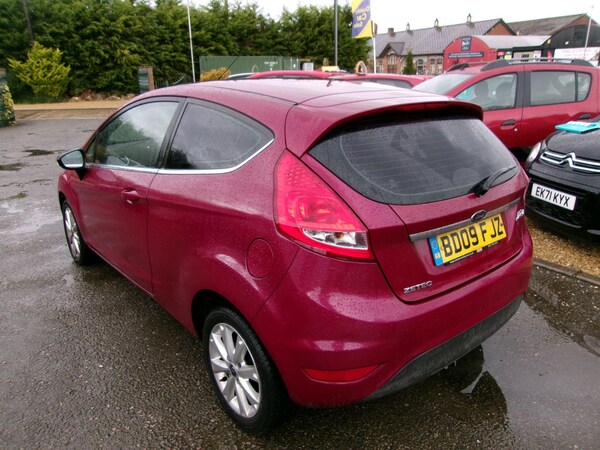 Used Ford Fiesta 2009 for sale - 76166725: Photo 4