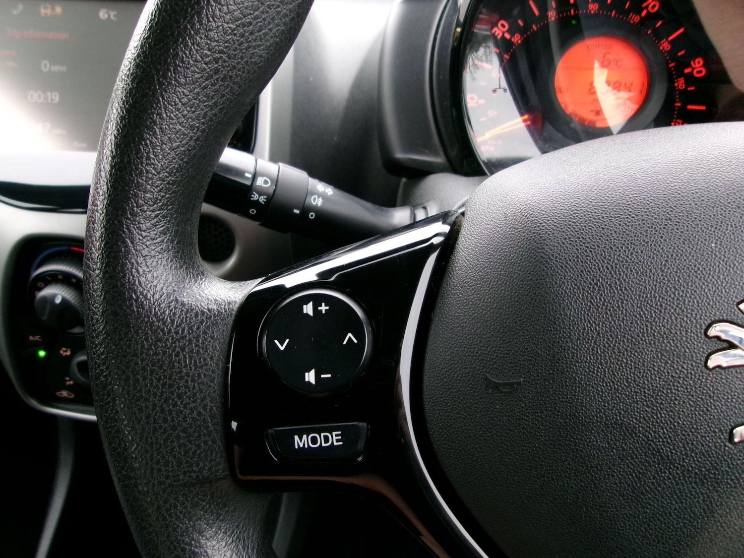 Used Peugeot 108 2017 for sale - 77215491: Photo 18