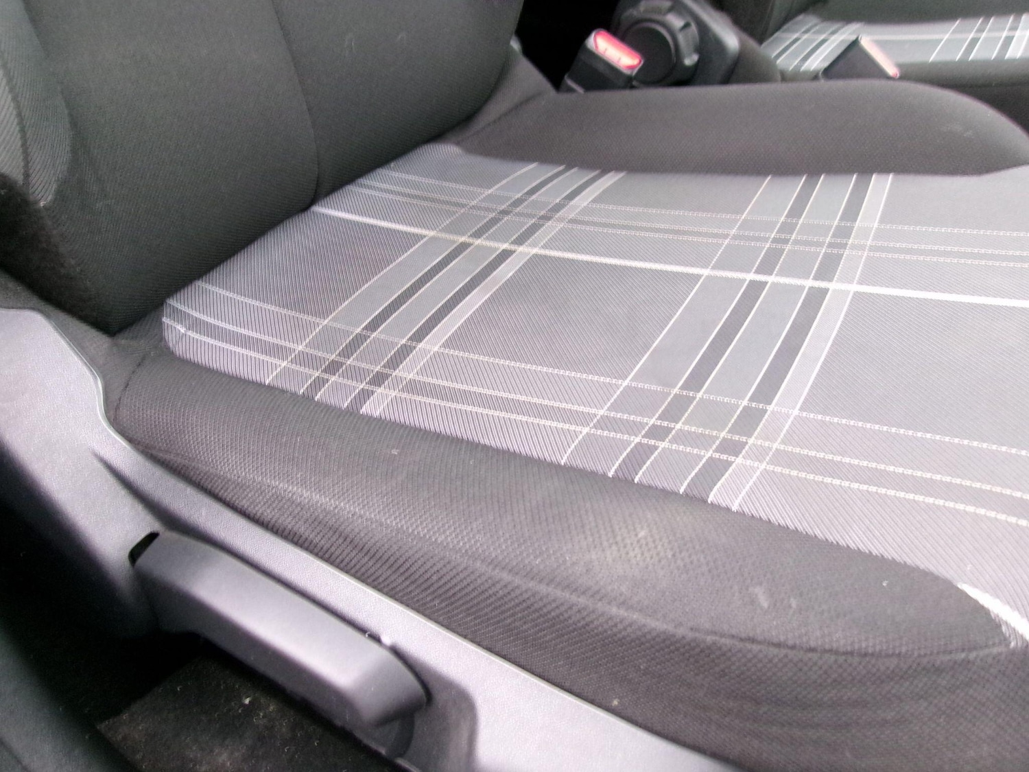 Used Peugeot 108 2017 for sale - 77215491: Photo 39