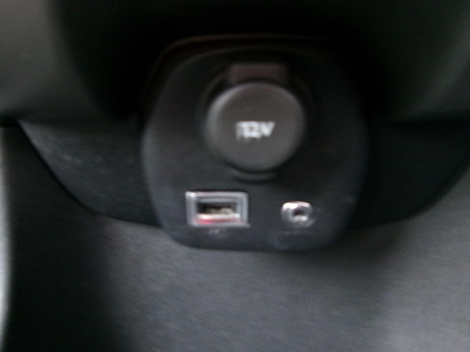 Used Peugeot 108 2017 for sale - 77215491: Photo 40