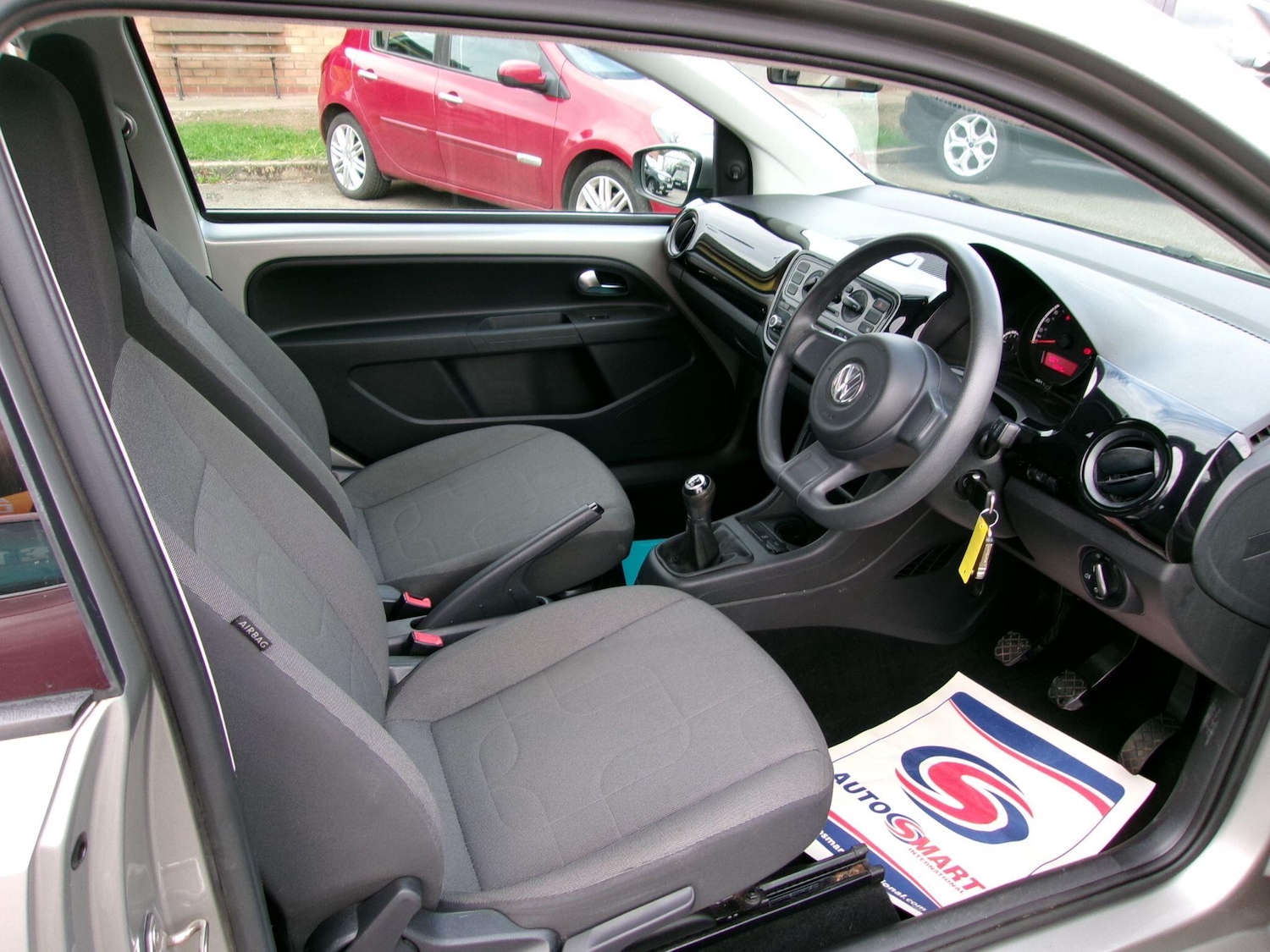 Used Volkswagen up! 2015 for sale - 76152325: Photo 13