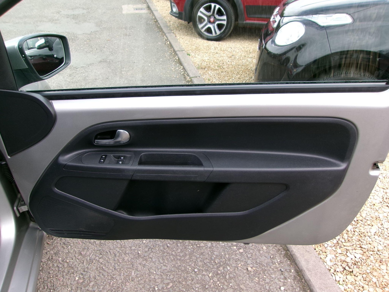 Used Volkswagen up! 2015 for sale - 76152325: Photo 18