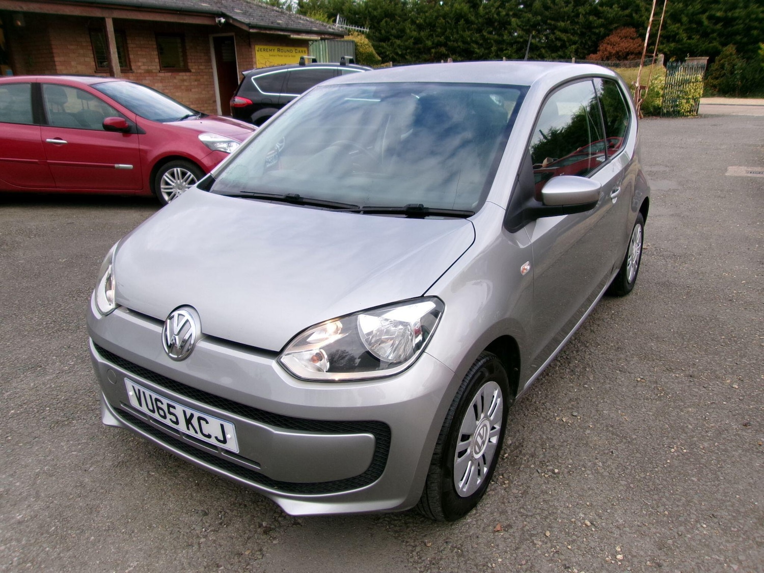 Used Volkswagen up! 2015 for sale - 76152325: Photo 3
