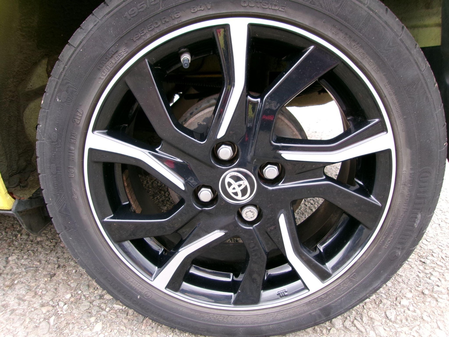 Used Toyota Yaris 2018 for sale - 76398841: Photo 20