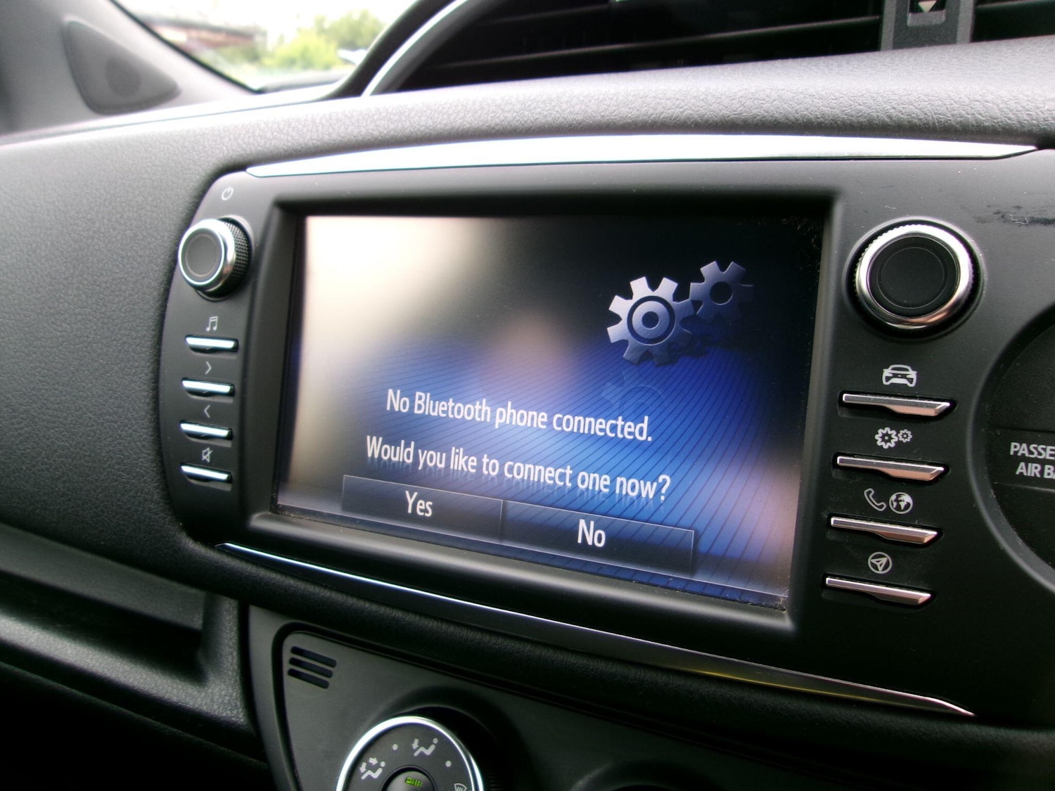 Used Toyota Yaris 2018 for sale - 76398841: Photo 26