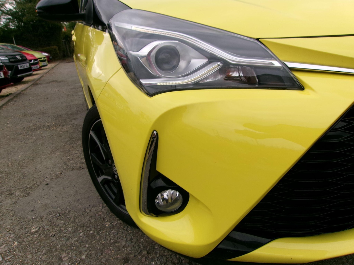 Used Toyota Yaris 2018 for sale - 76398841: Photo 40