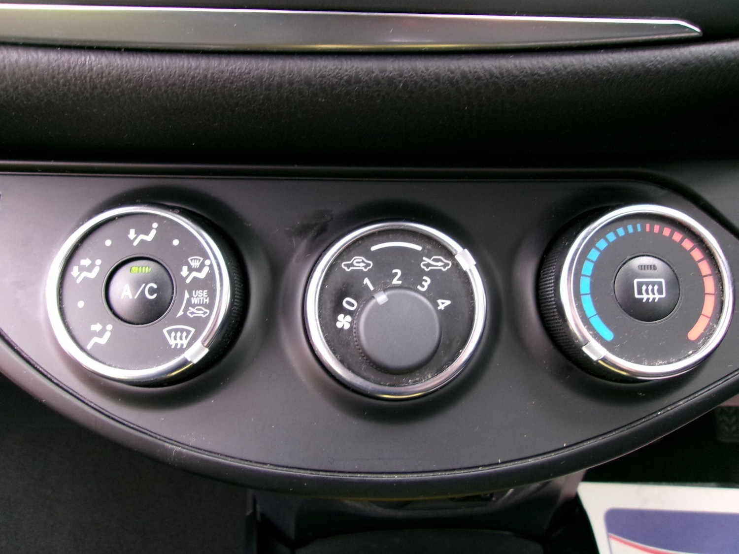 Used Toyota Yaris 2018 for sale - 76398841: Photo 44