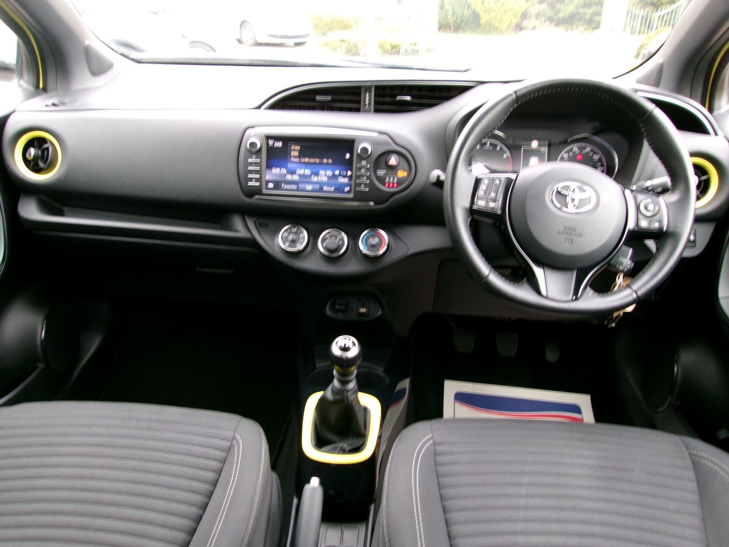 Used Toyota Yaris 2018 for sale - 76398841: Photo 7