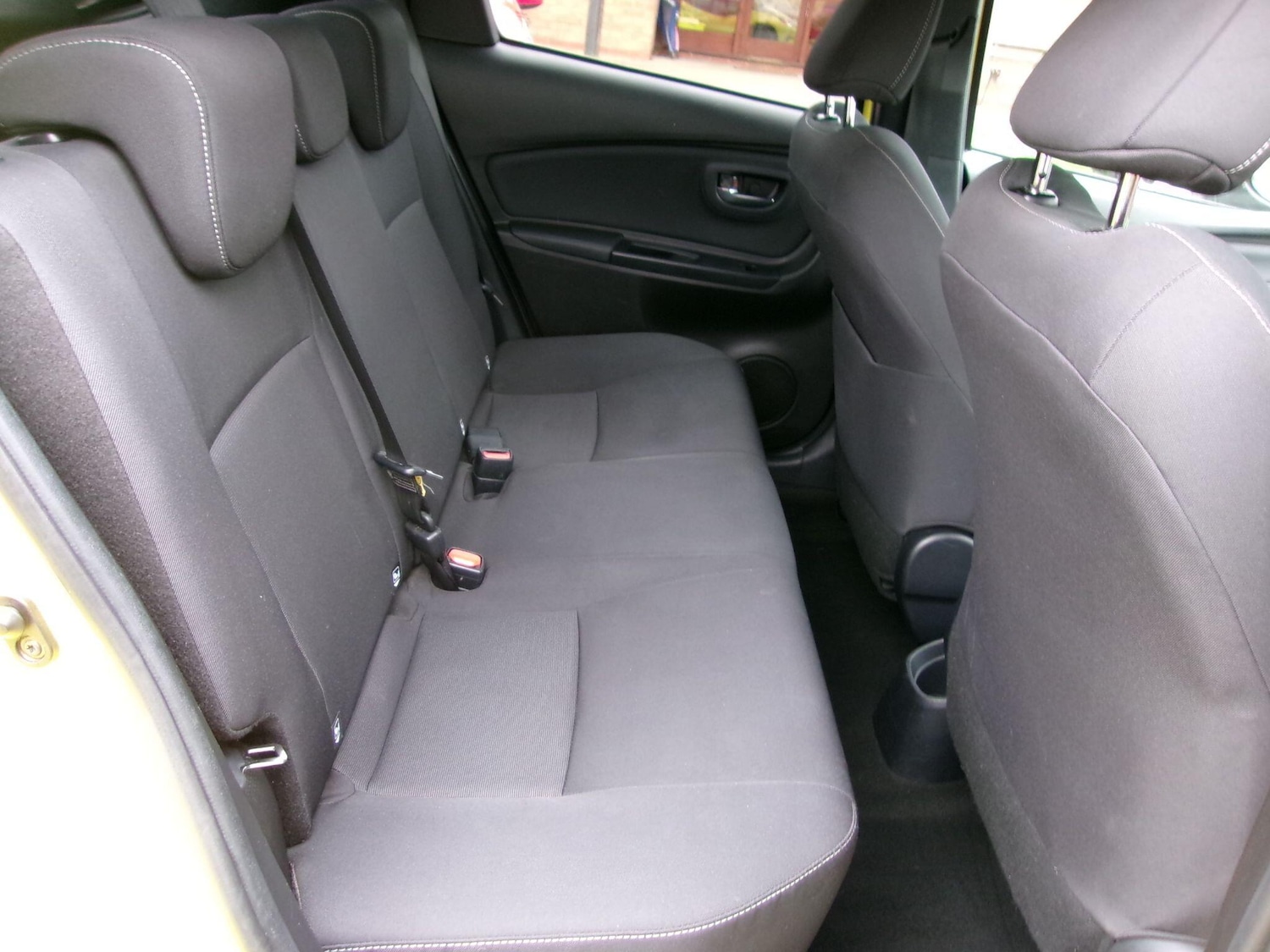 Used Toyota Yaris 2018 for sale - 76398841: Photo 9