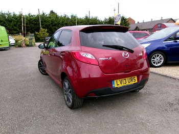 Used Mazda Mazda2 2013 for sale - 75768530: Photo
