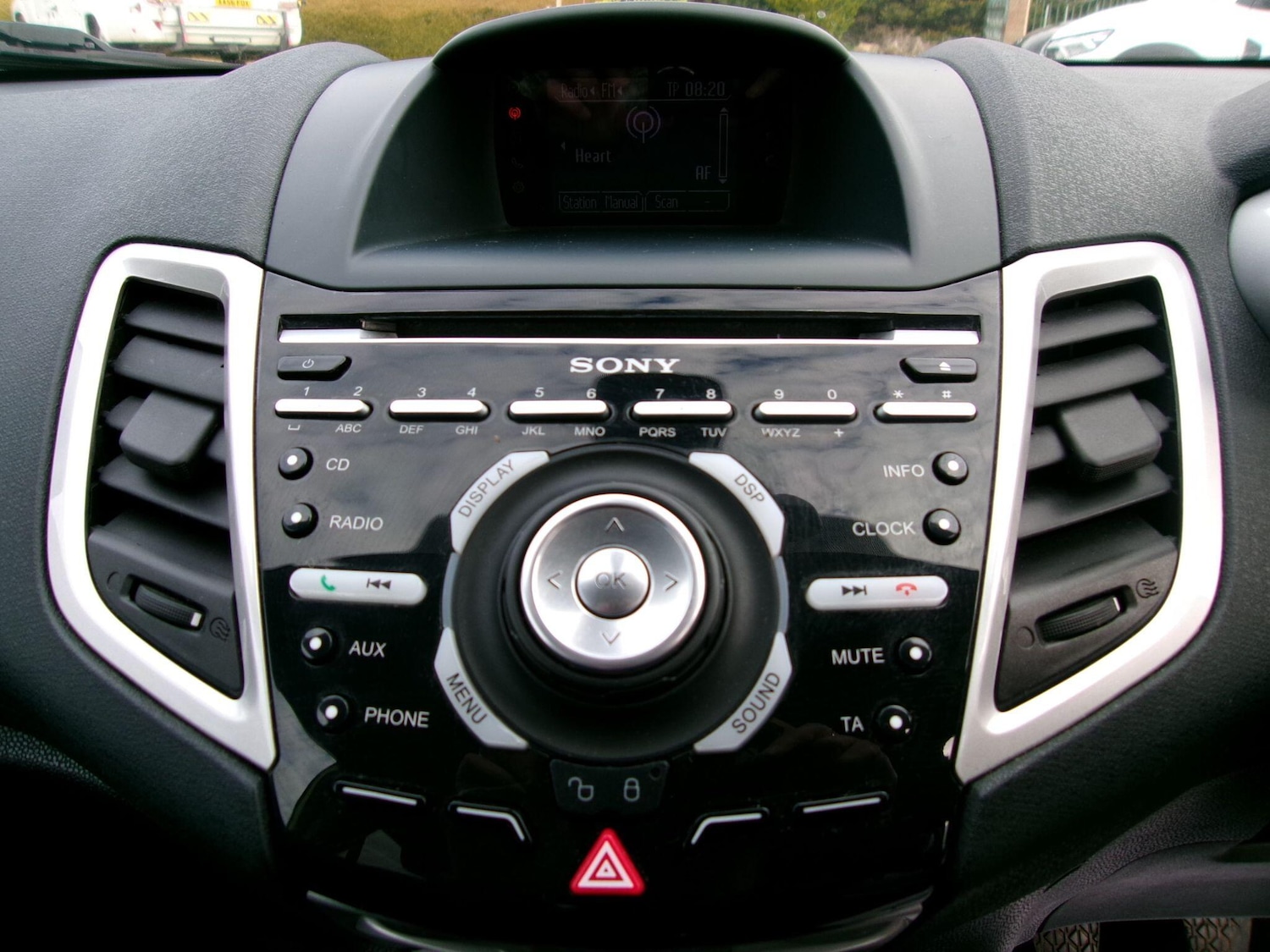 Used Ford Fiesta 2011 for sale - 78085853: Photo 11