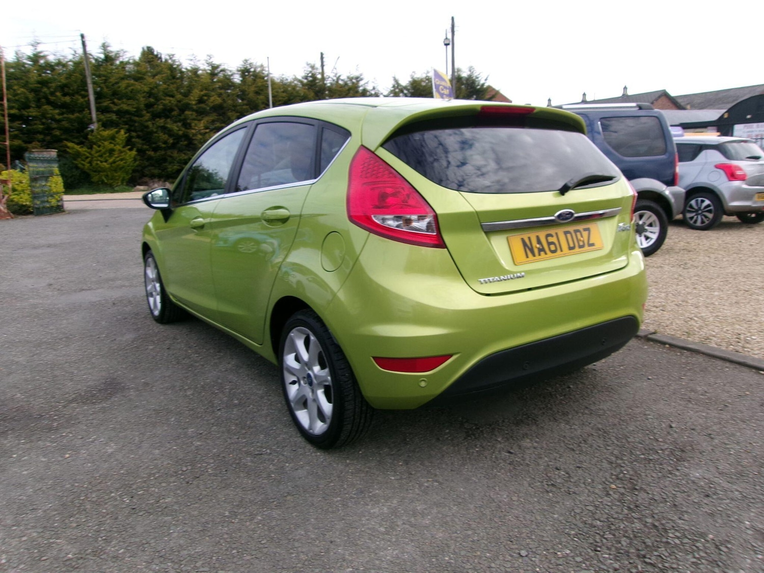 Used Ford Fiesta 2011 for sale - 78085853: Photo 2