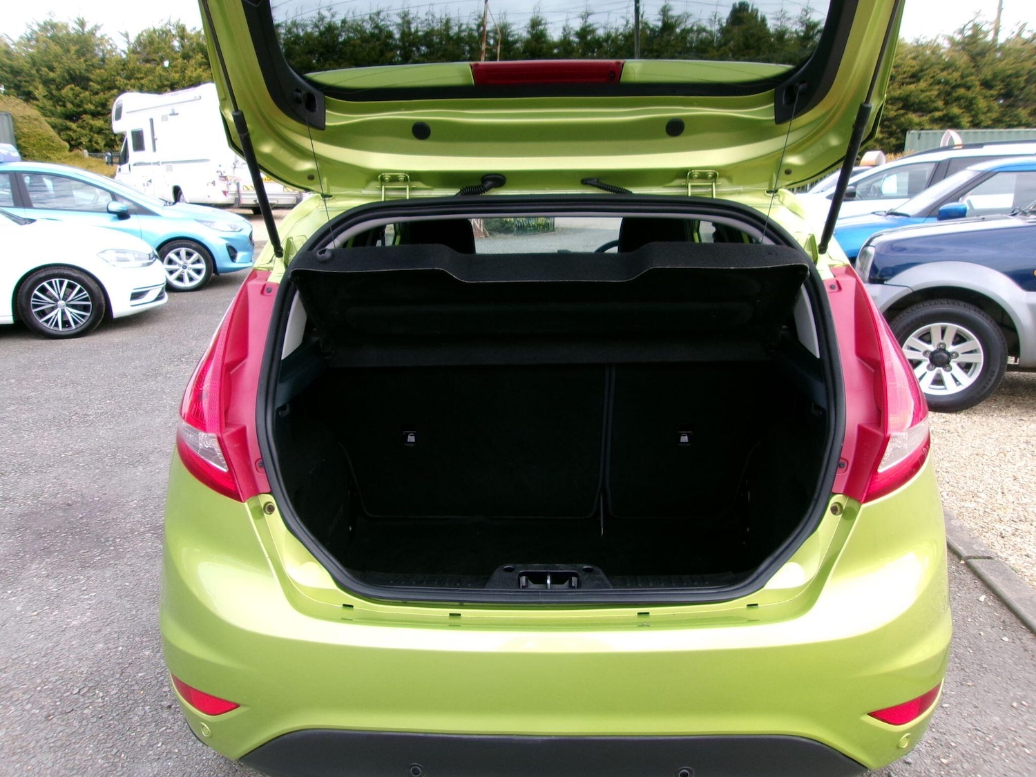 Used Ford Fiesta 2011 for sale - 78085853: Photo 25