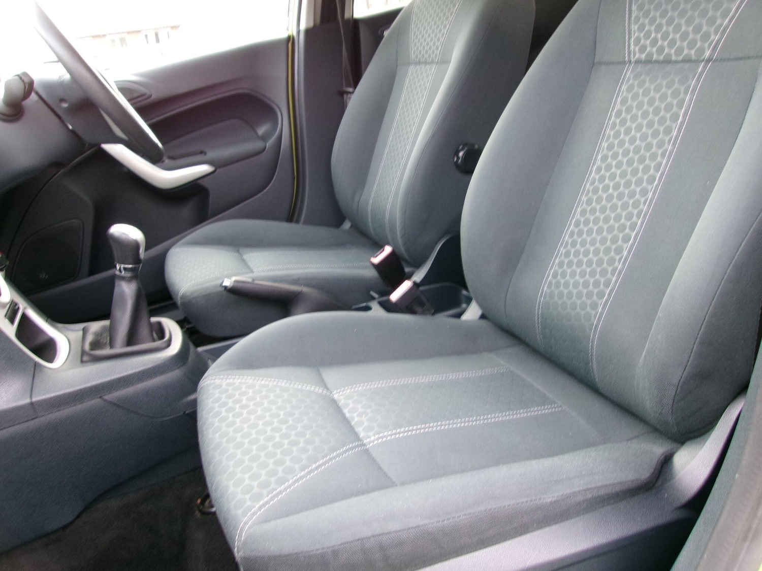 Used Ford Fiesta 2011 for sale - 78085853: Photo 9