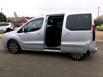 Used Peugeot Partner Tepee 2014 for sale - 78536111: Photo