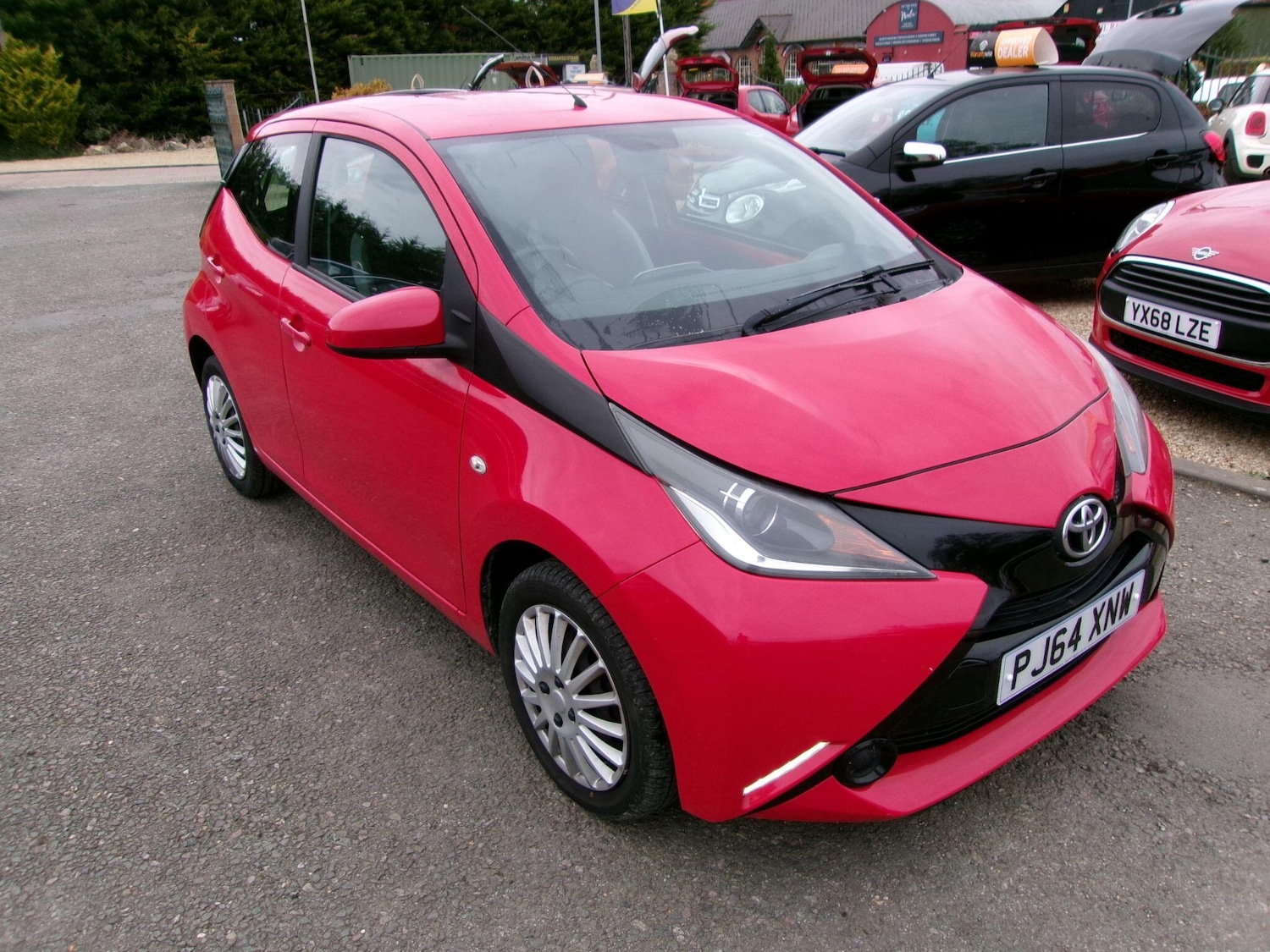 Used Toyota AYGO 2015 for sale - 76083842: Photo 1