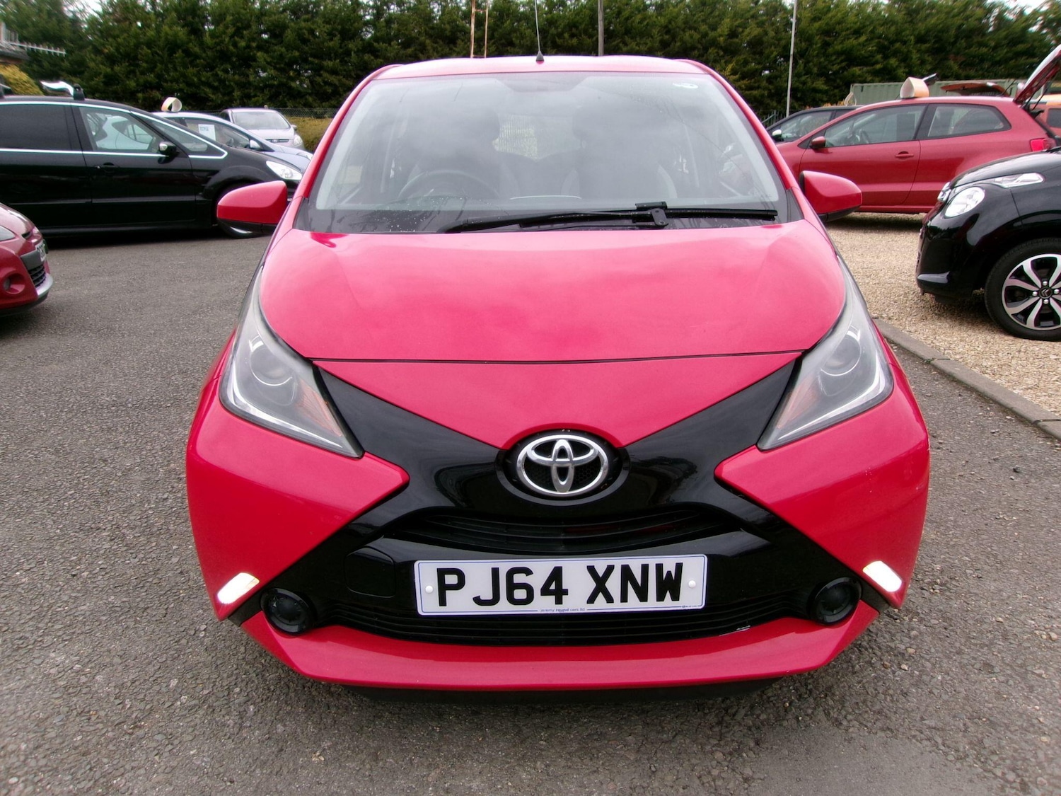 Used Toyota AYGO 2015 for sale - 76083842: Photo 2