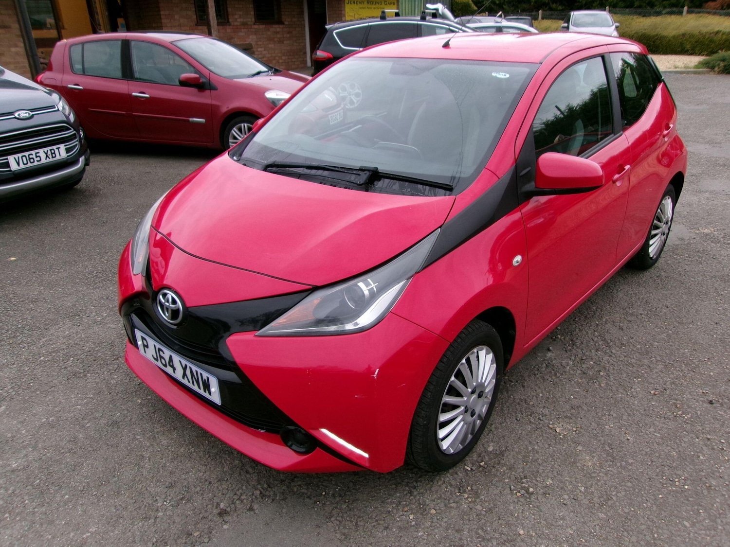 Used Toyota AYGO 2015 for sale - 76083842: Photo 3