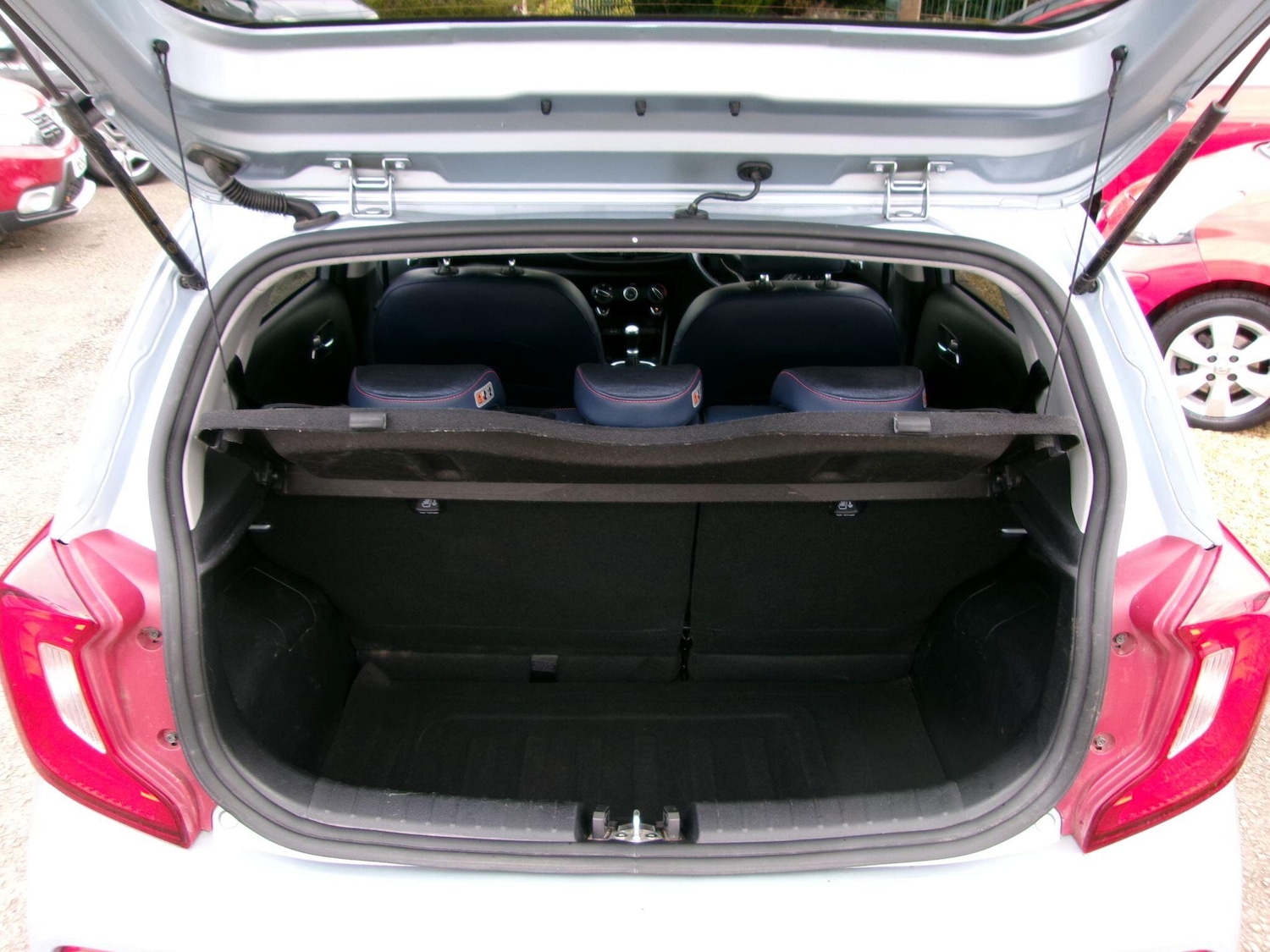 Used Kia Picanto 2019 for sale - 76993334: Photo 32