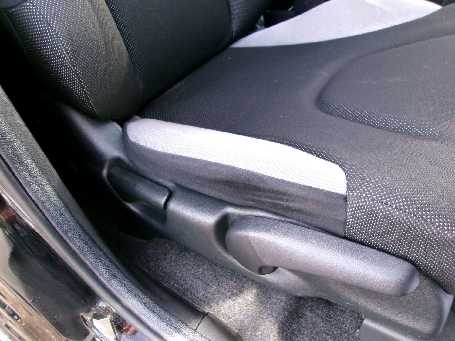 Used Honda Jazz 2015 for sale - 77559652: Photo 37