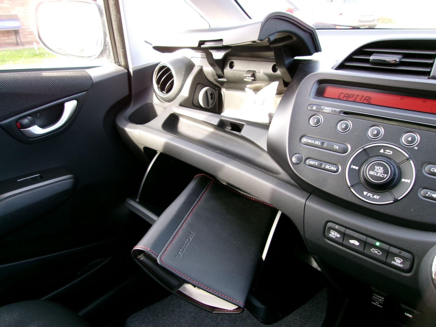 Used Honda Jazz 2015 for sale - 77559652: Photo 40