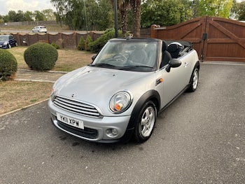 Used MINI Convertible 2011 for sale - 79773104: Photo