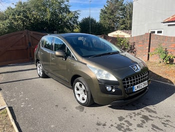 Used Peugeot 3008 2010 for sale - 79696265: Photo